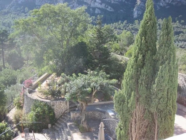 Property 2448 - Image 37